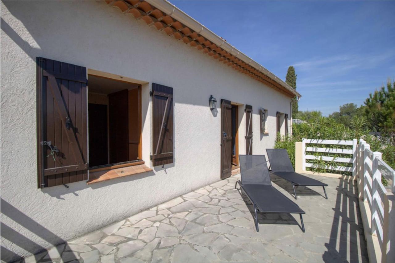 Large Spacious House In Fréjus Εξωτερικό φωτογραφία